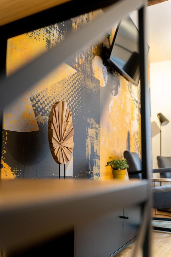 Ardenne Bnb Gite Urbain Avec Terrasse 马尔什昂法梅讷 外观 照片