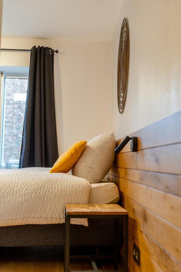 Ardenne Bnb Gite Urbain Avec Terrasse 马尔什昂法梅讷 外观 照片